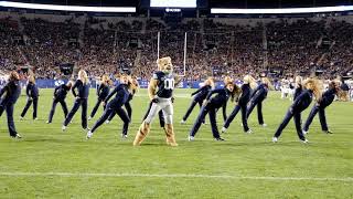 Cosmo the Cougar amp the Cougarettes Dance  BYU Vs Boise St 2017 [upl. by Tega349]