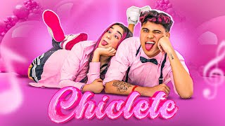 CHICLETE  EMILLY VICK E ROBSON clipe oficial [upl. by Latsyek]