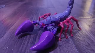 Scorponok Transformers WFC Kingdom Scorponok review en español [upl. by Bodrogi829]