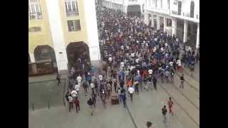 ڤيديو الرعب والإستفزازوالتخريب الذي أحدثه جمهورالجيش بالبيضاء casablanca 11 avril 2013 [upl. by Enoed]