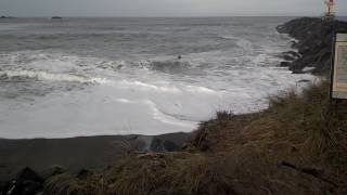 Winter Surfing Bandon Oregon [upl. by Reppiks61]