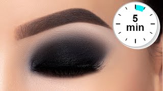 5 MINUTE Classic Black Smokey Eyes Tutorial [upl. by Acassej268]