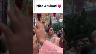 Anant AmbaniRadhika Merchant wedding Nita Ambani dances her way out at the event [upl. by Odicalp]