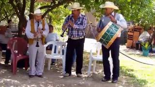 Un cumpleaños de tambora y clarinete [upl. by Aredna]