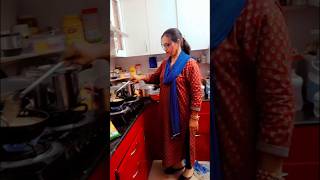 Aapka bhi favourite he ye shorts jahancookingofficial bristihomekitchen vegitablechop food [upl. by Llechtim]