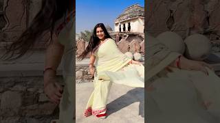 youtubeshorts trendingshorts dance bollowoodsong veenajoshi 🌸 [upl. by Robaina868]