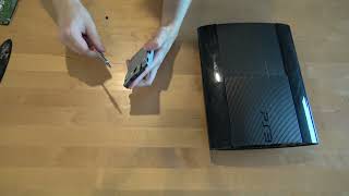 Playstation 3 kovalevyn vaihto ohje Fat 60GB ja SuperSlim [upl. by Ozzy]