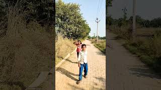 Daal mein baat kuchh kala kala 🙏 🙏 🙏 🙏 Bhojpuri shortdancevideo [upl. by Witkin]