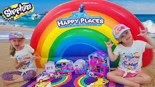 Finding Buried Treasure at Rainbow Beach with Shopkins Happy Places Toy Scavenger Hunt [upl. by Eteragram]