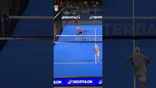 VAYA MURO EN LA RED  padel padelhighlights shorts [upl. by Nosnhoj]