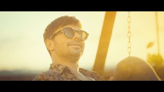 Yalın  Sensiz Ben Ne Olayım Official Video [upl. by Knowland]