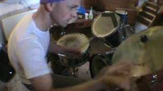 Drum tutorlesson An easy swing beat for the beginner [upl. by Baudoin292]