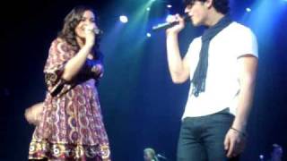 HQ Jonas Brothers ft Jordin Sparks  No Air  Ryman Auditorium 1409 [upl. by Lebna]