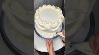 Hiw to decorate cake by nozzle 6Bdishologycakecreamvuralviralshortsviralvideocakedesign [upl. by Demetris]