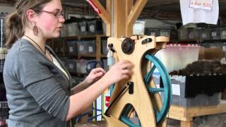 Schacht Sidekick Folding Spinning Wheel Demonstration [upl. by Enyrhtac]