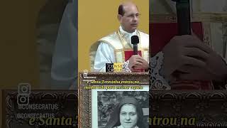 Padre Paulo convertido pela intercessão de Santa Terezinha [upl. by Adnawahs]