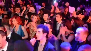 Le mariée se jette sur la foule pendant son mariage 2016 dj nadbil [upl. by Bernadene343]