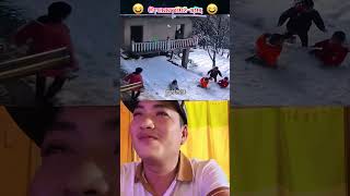 snow on the roof funny funnyshorts funnnyclips funnyvideo shots [upl. by Oliver612]