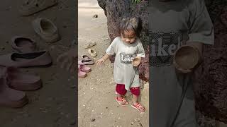 Madina or papa ke piche pad gaya elephant😯😯 funny comedy cutubaby 🥰🥰 [upl. by Llerdnam]