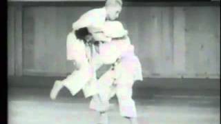 Kyuzo Mifune  055  Nage Ura no Kata  Kata Guruma â†’ Sumi Gaeshi [upl. by Ettinger]