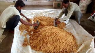 Organic jaggery powder manufacturing process panela sugar Muscovado sugar [upl. by Nosmas]