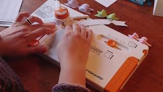 Fiskars Boxmaker How to Make Paper Bows [upl. by Uranie]