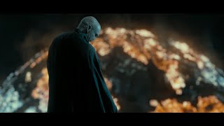 Voldemort y los Mortifagos atacan el Castillo Hogwarts  Harry Potter y Las Reliquias de la Muerte [upl. by Bowrah170]