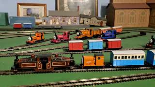 Bachmann Double fairlie and Bachmann Rusty pulling 4 blue coaches [upl. by Caralie597]