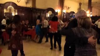 Confiteria Ideal quotMilonga del 40quot Tango quotPavaditaquot Sábado 210712 MOV00028AVI [upl. by Birchard731]