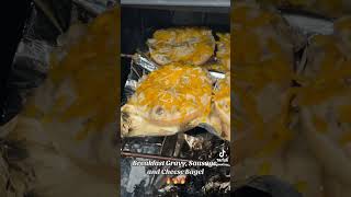 Breakfast Bagel recipe food foodie motivation gravy challenge cheese cheddar breakfast [upl. by Yaffit]