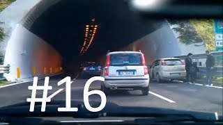 Driving in Italy 16 bad drivers Napoli [upl. by Debera]