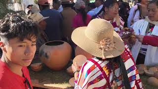 Comida Gratis en Yutenino  Comida de la Region [upl. by Eshman]