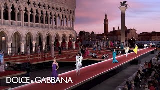 Venezia 2021 the DolceampGabbana Alta Moda Fashion Show in Piazzetta San Marco [upl. by Jerri981]