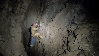 Speedwell Cavern to Peak Cavern via White River Series [upl. by Esalb57]