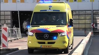 Veel verschillende Haagse Ambulances en Politie met spoed onderweg in Den Haag [upl. by Neerroc]