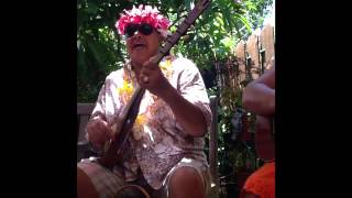 Ukulele Tahiti Bringue À Moorea 1 [upl. by Honorine]