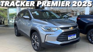 Chevrolet Tracker Premier 2025  TODOS os detalhes da linha 2025 da Tracker 4K [upl. by Iroc]