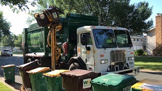 Waste Management 320 ZRs on Rare Carts [upl. by Ainat]