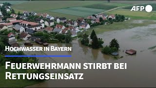 Hochwasser Feuerwehrmann stirbt bei Rettungseinsatz in Bayern  AFP [upl. by Valeta]