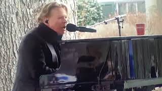 🌹AXL ROSE🌹Sings NOVEMBER RAIN at Lisa Marie Presley Funeral LisaMariePresley axlrose glastonbury [upl. by Manheim]