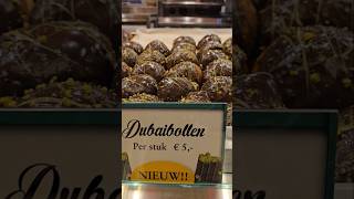 Dubaibollen Grote Markt Haagsche Oliebollenbakker dubaichocolate shorts oliebollen pistache [upl. by Ydnir]