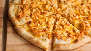 Little Caesars Contender  Mac N Cheese Buffalo Chicken Pizza [upl. by Kassie]