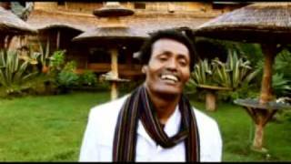 Manew Tew Yemilegn  Birhanu Tezera ብርሃኑ ተዘራ  ማነው ተው ሚለኝ [upl. by Mckenzie]