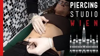 Piercing FAILS  Bauchnabel Piercing wurde das dritte mal gestochen  Marcs Piercing TV [upl. by Ybok]