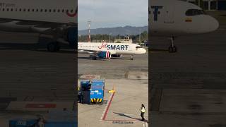 JetSMART A320neo Parqueo en Medellín Rionegro SKRG jetsmart a320 a320neo avgeek pilot airbus [upl. by Merchant]