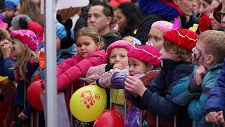 Grote drukte bij Sinterklaas intocht Ede [upl. by Uthrop]