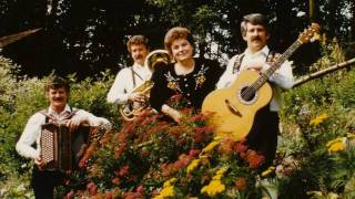 Jodlergsang und Zitherklang des Fürstenstoana Trio mit Irmi [upl. by Clymer]