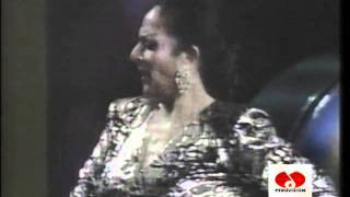 CELIA CRUZ Y LOLA FLORES quot LA BURUNDANGAquot EN VIVO [upl. by Eelek]