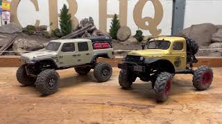 SCX24 Jeep Gladiator VS FCX24 Power Wagon [upl. by Miki198]