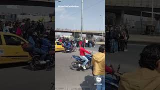 Movilidad  Malestar entre usuarios de Transmilenio por paro de camioneros en Bogotá [upl. by Dihahs]